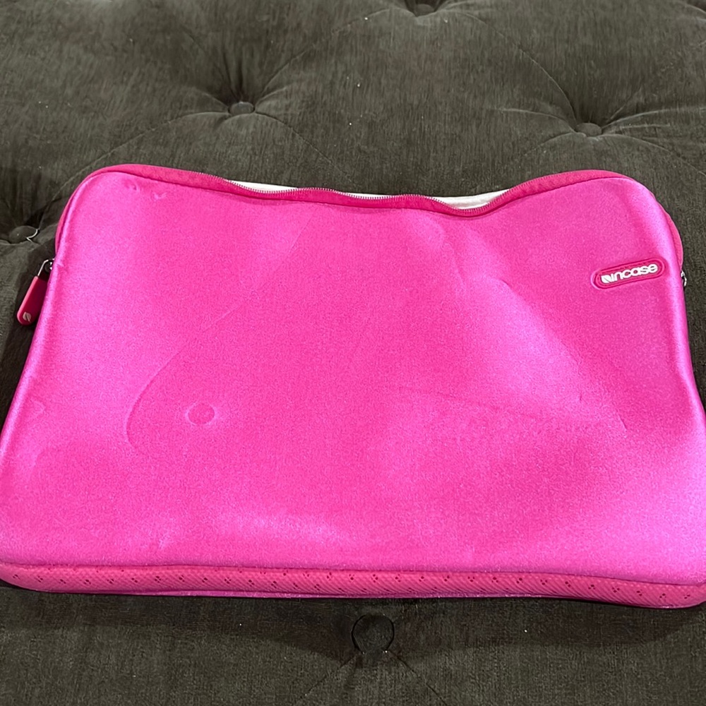 Incase laptop case